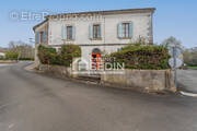 Maison à PUJOLS-SUR-CIRON