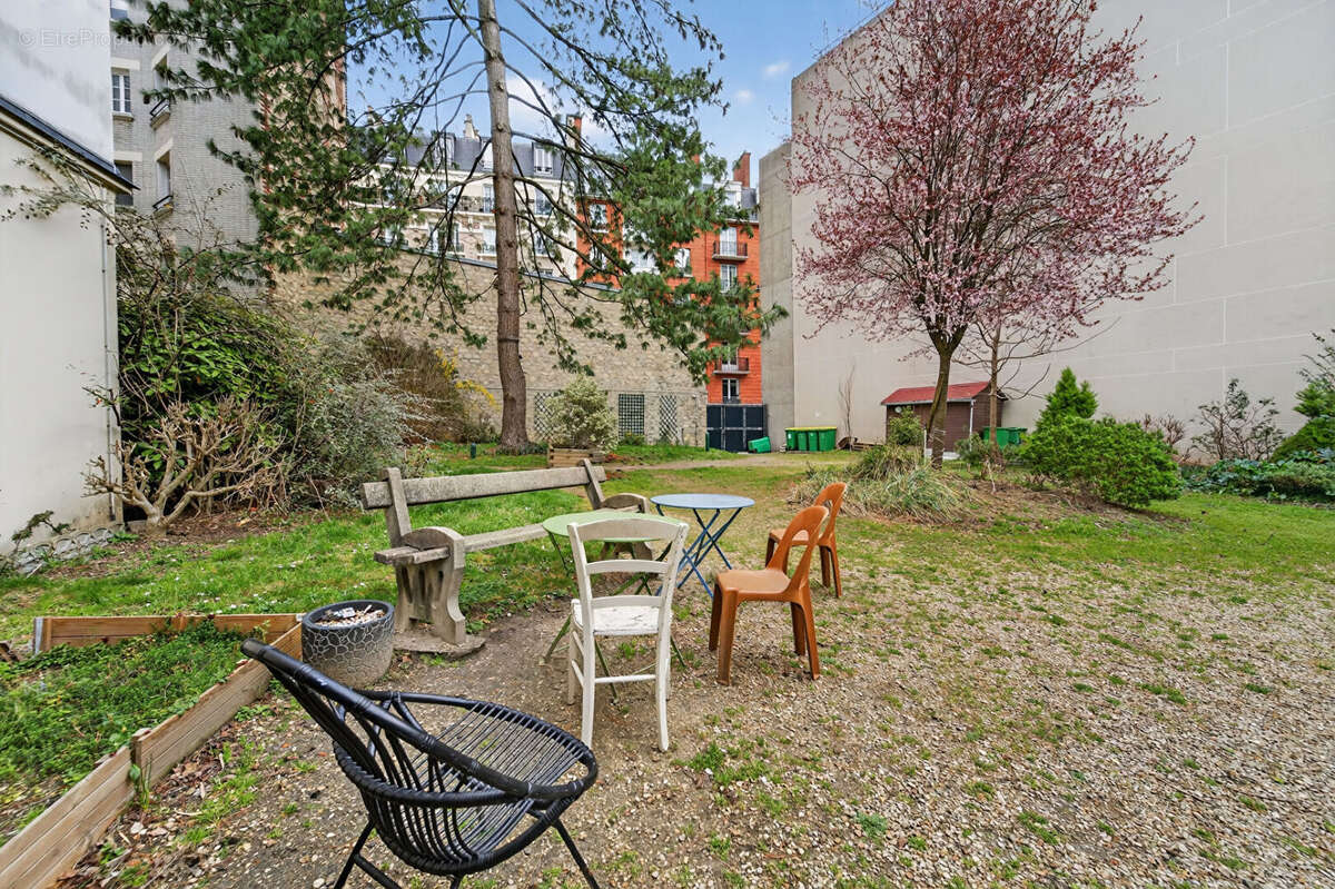 Appartement à PARIS-20E