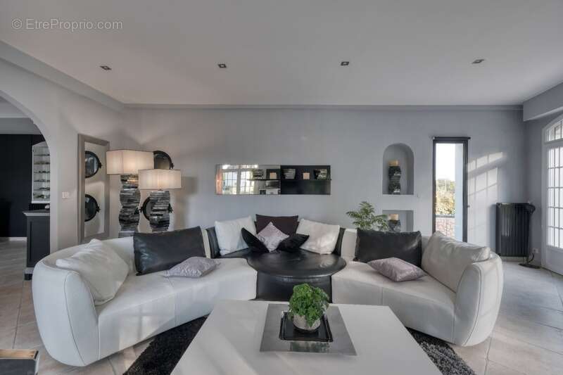 Maison à GARANCIERES