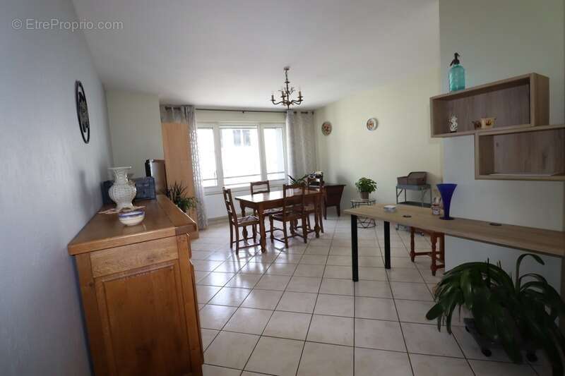 Appartement à SAINT-ETIENNE