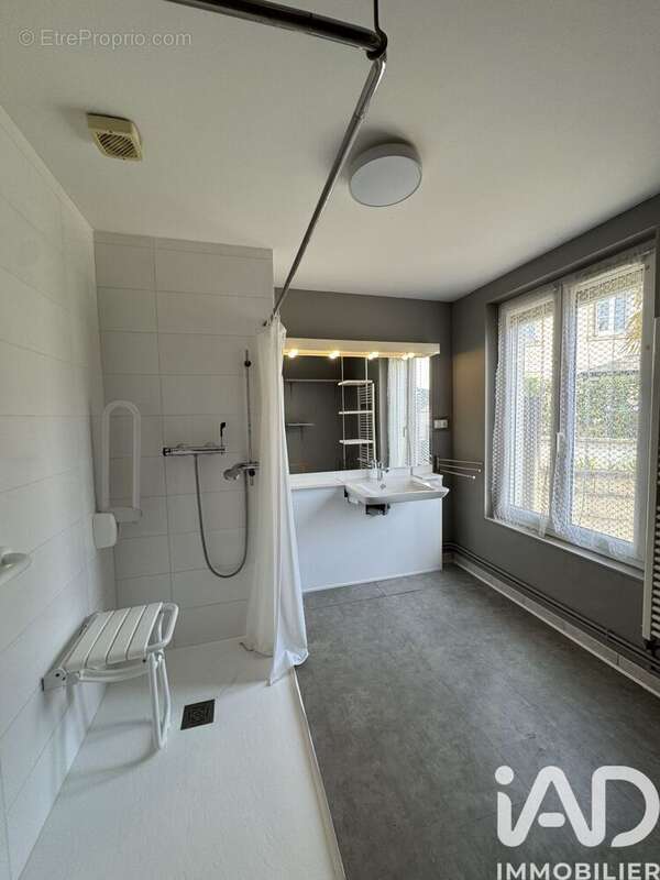 Photo 2 - Maison à REUILLY