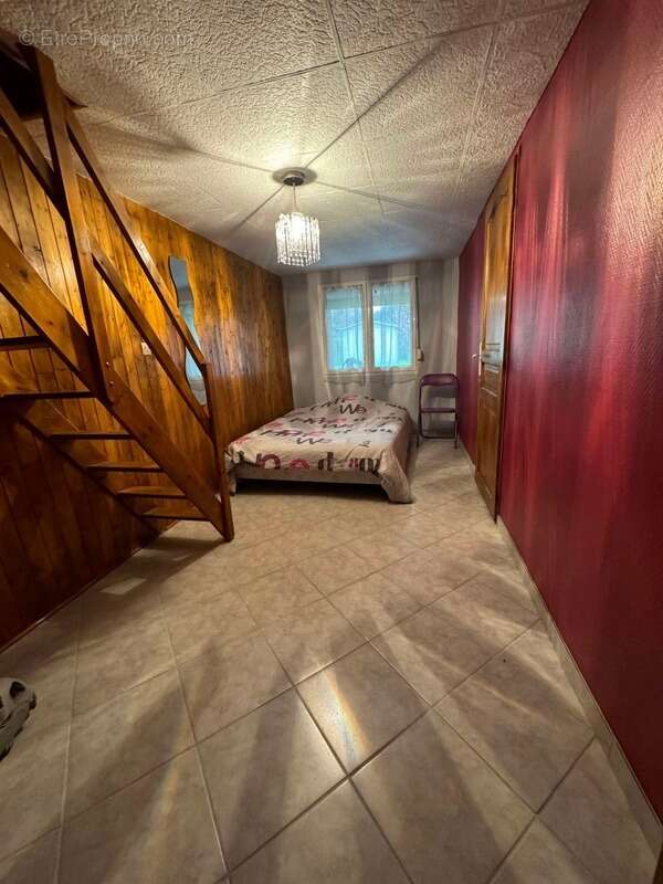 Maison à SAINTE-JAMME-SUR-SARTHE