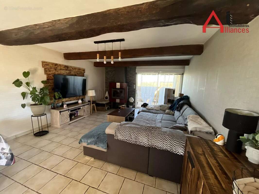 Maison 137 m² à Le Mesnil-Reaume  - photo 2