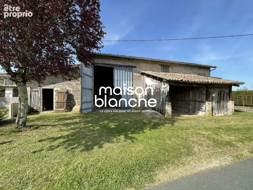 Maison 4 pièces 131 m² à vendre à Saint-Martin-De-Coux (17360) - photo 9