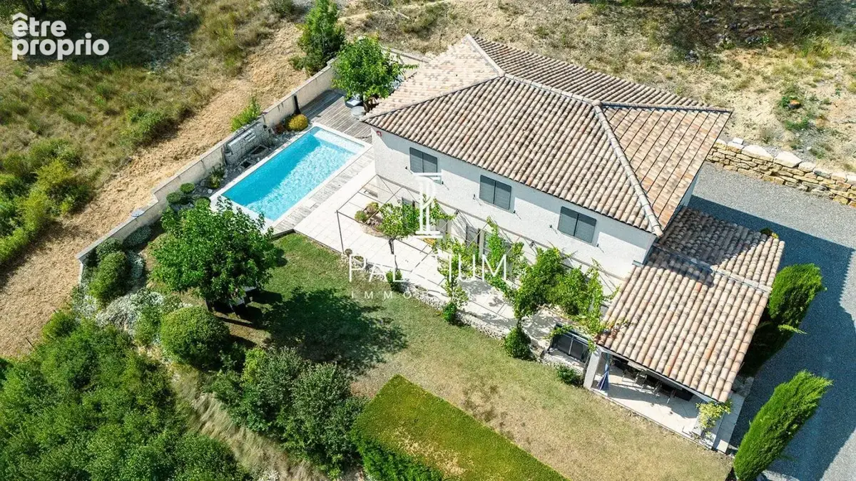 Maison à AIGLUN