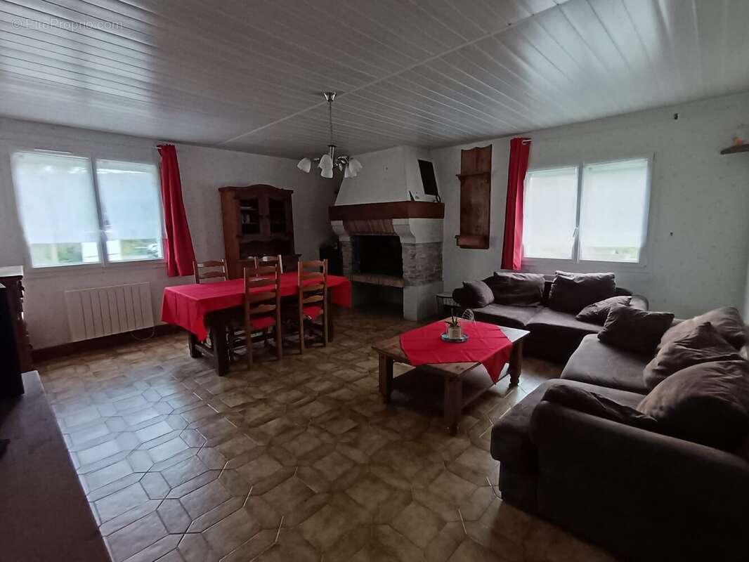 Maison à PERCY-EN-AUGE