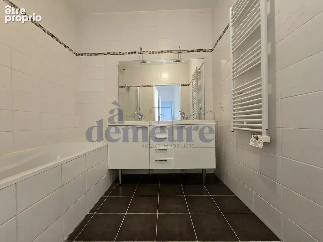 Appartement 3 pièces de 69m2 avec jardin, cave et parking - photo 6