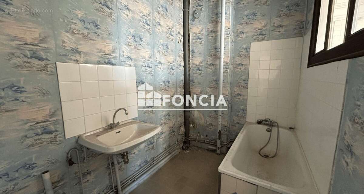 Appartement à SAINT-ETIENNE
