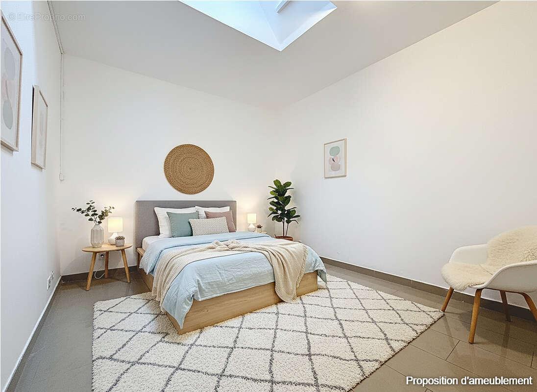 Commerce à VALLAURIS