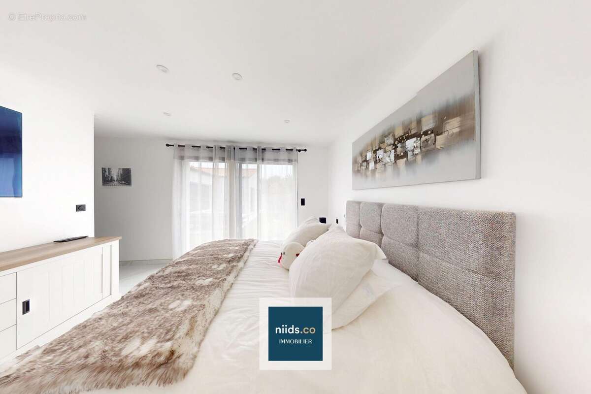 Maison à NIEUL-SUR-MER