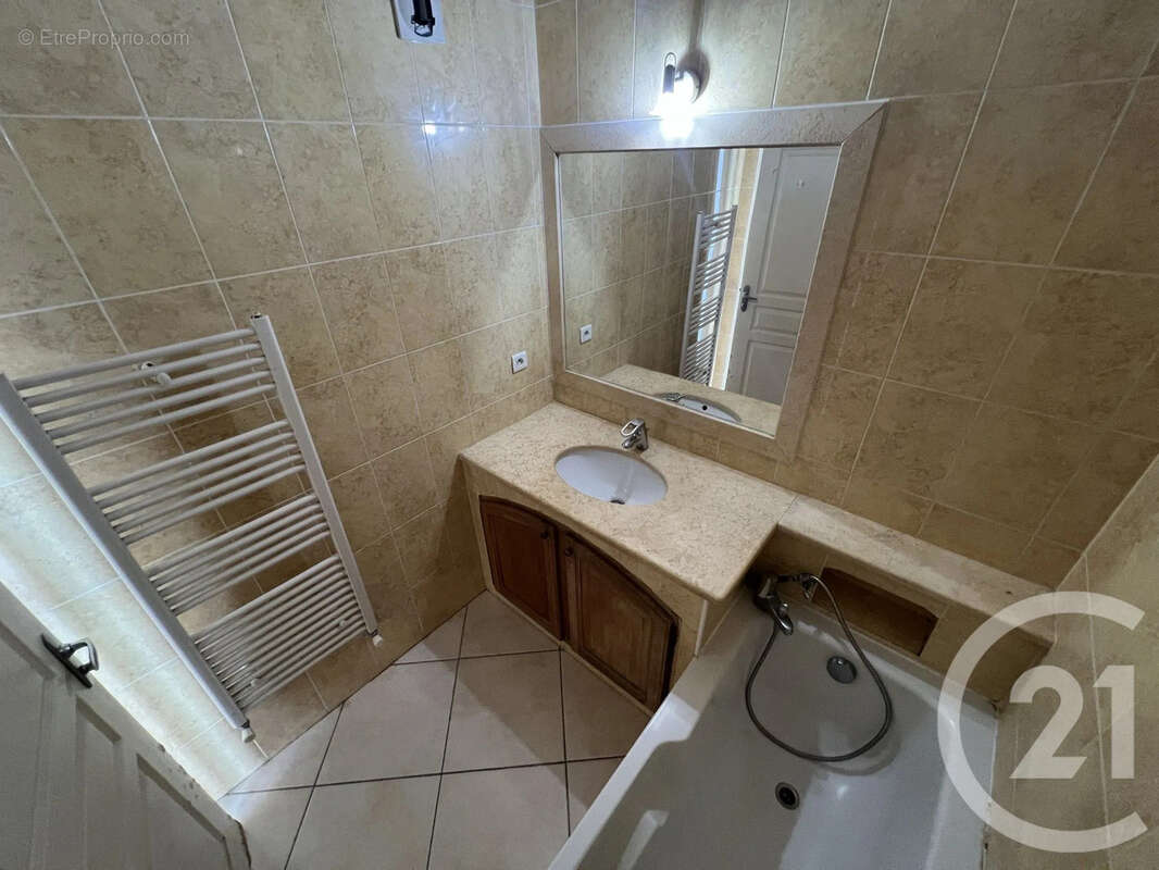 Appartement 57 m² à San-Martino-Di-Lota  - photo 12