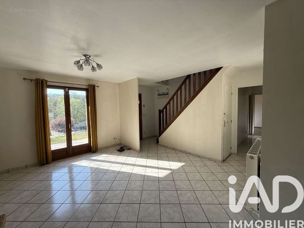 Photo 6 - Maison à REBAIS