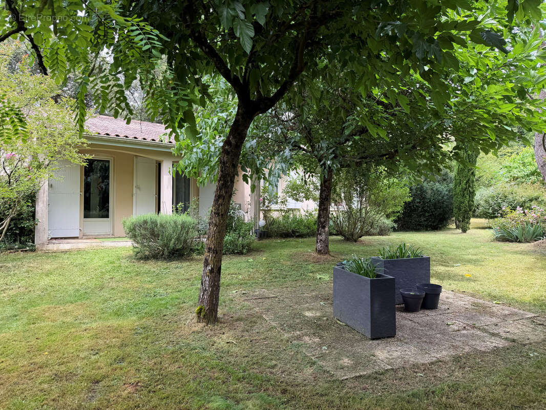 Maison à SAINT-SAVINIEN