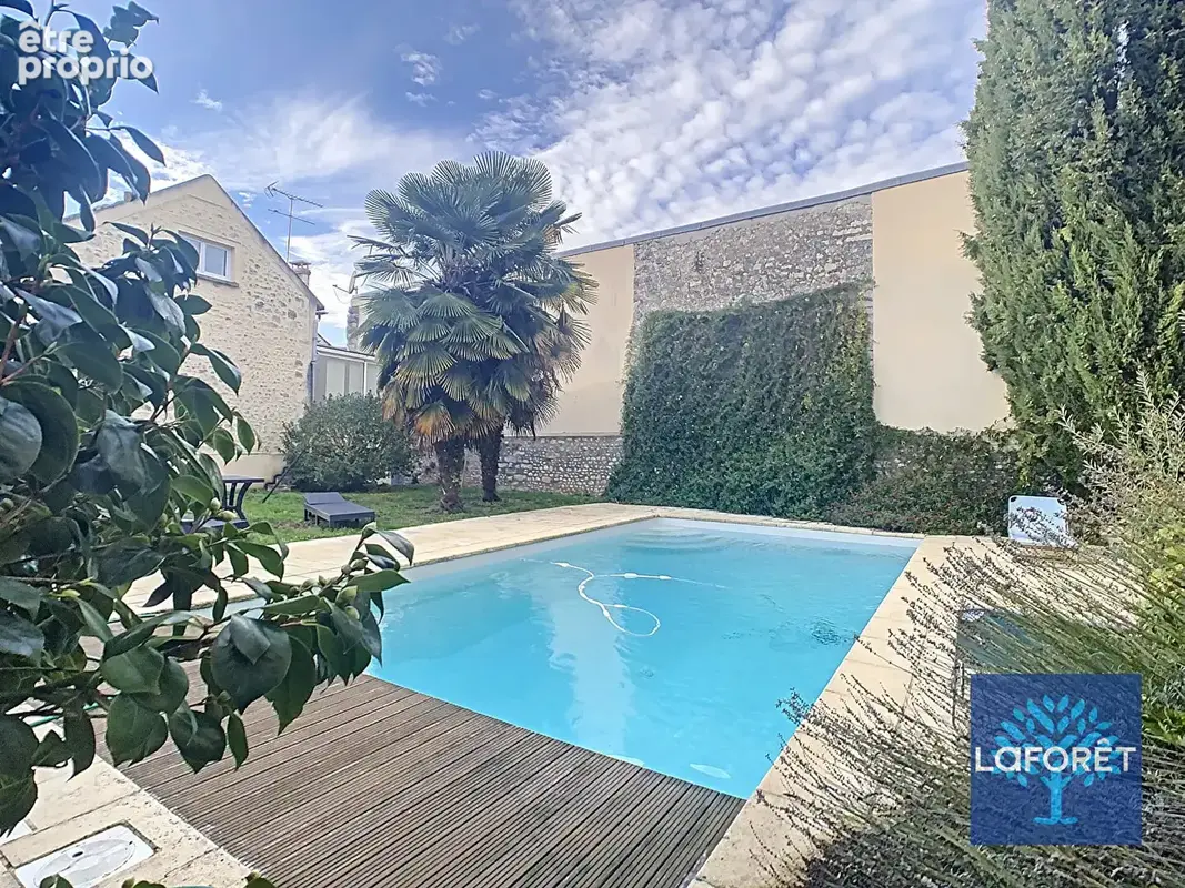 Maison avec Piscine + Dépendance plein centre de La Ferte Alais 6 pièces 189m² - photo 3
