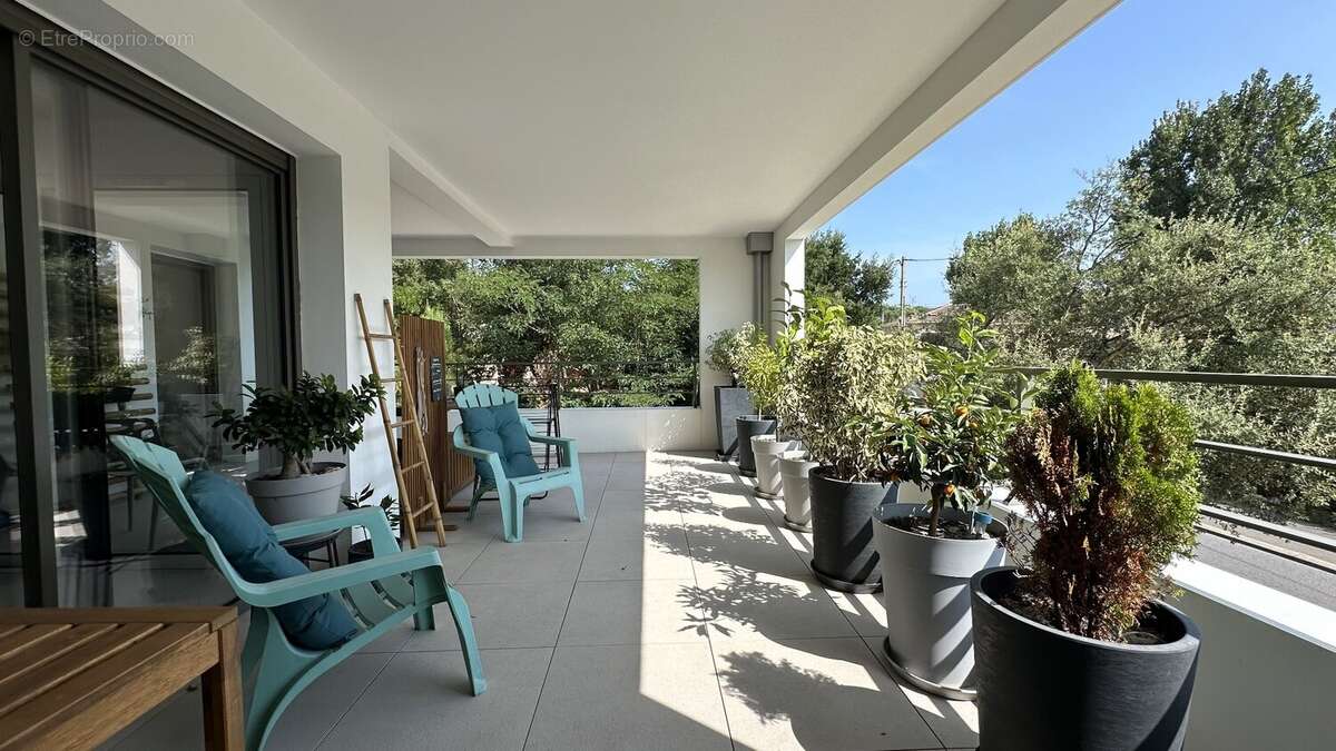 Appartement terrasse de type t4 de 92.25 m2 + 2 terrasses + 2 garages - photo 23