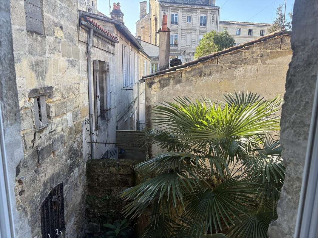Appartement à BORDEAUX