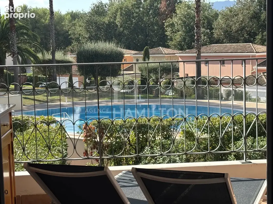 Domaine sécurisé à Mougins – 2 pieces, Terrasse 24 m², vue Domaine du golf, piscine  Copier le titre - photo 10