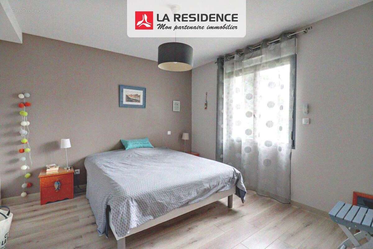 Maison 172 m² à Vineuil  - photo 7