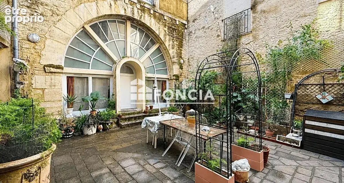 Grand studio de caractère au cœur de Montpellier — fort potentiel, libre immédiatement - photo 8