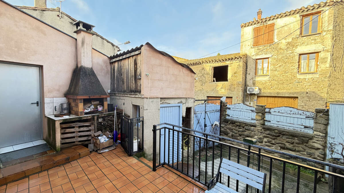 Maison à LAURE-MINERVOIS