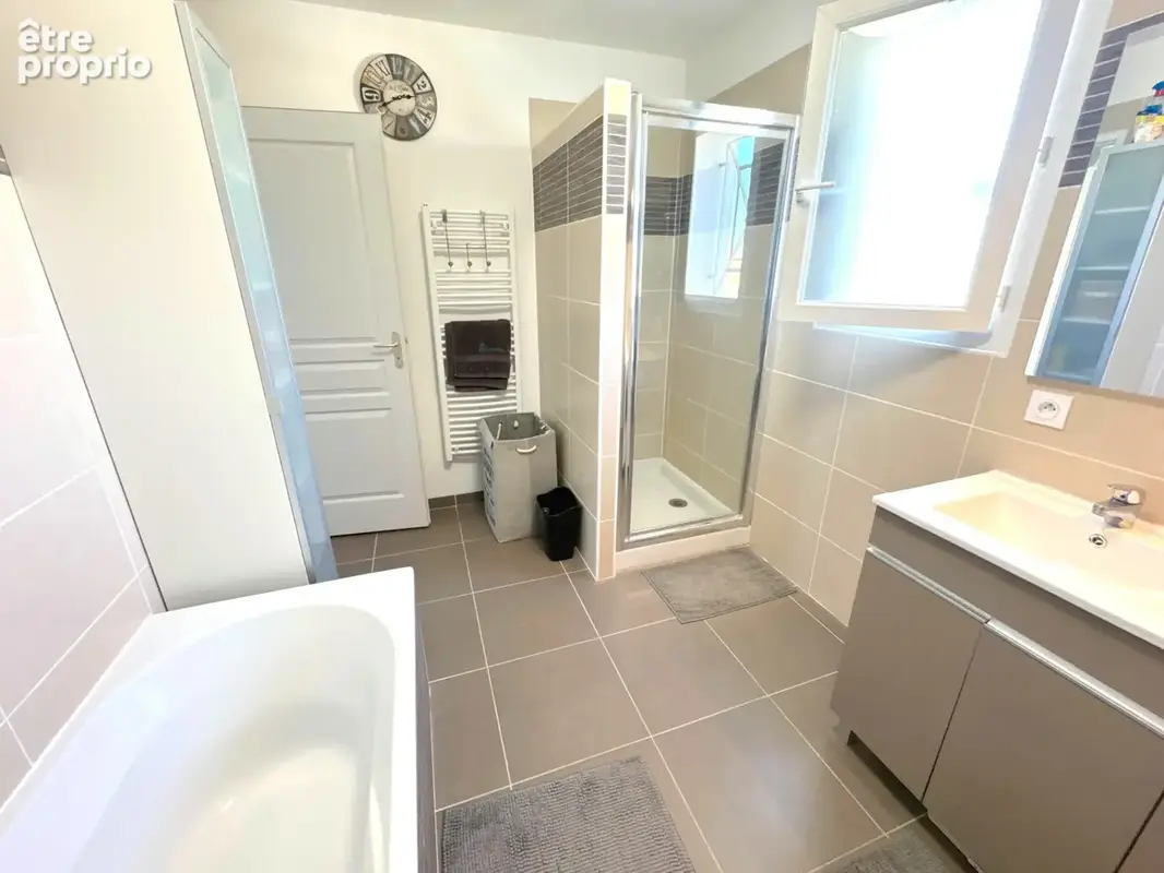 BEAUVOISIN – Maison 94 m² – 3 chambres – Piscine au sel – Garage - photo 15