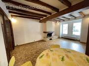 Maison à VIC-FEZENSAC