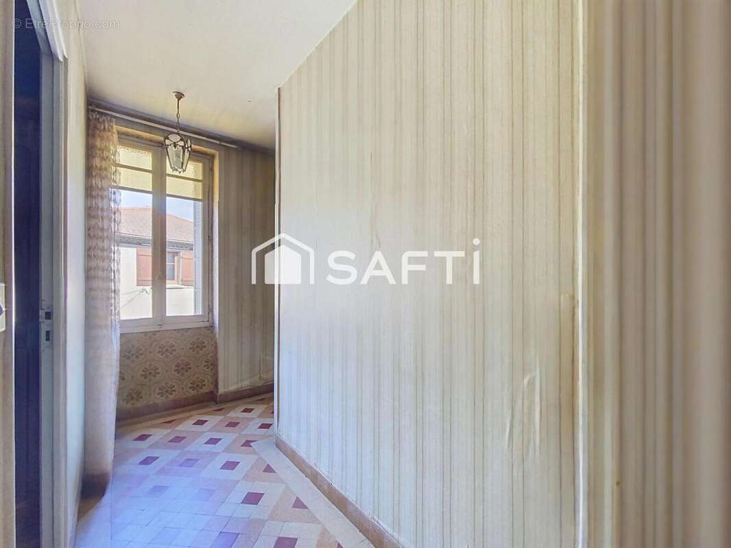Maison 116 m² à Saint-Felicien  - photo 4
