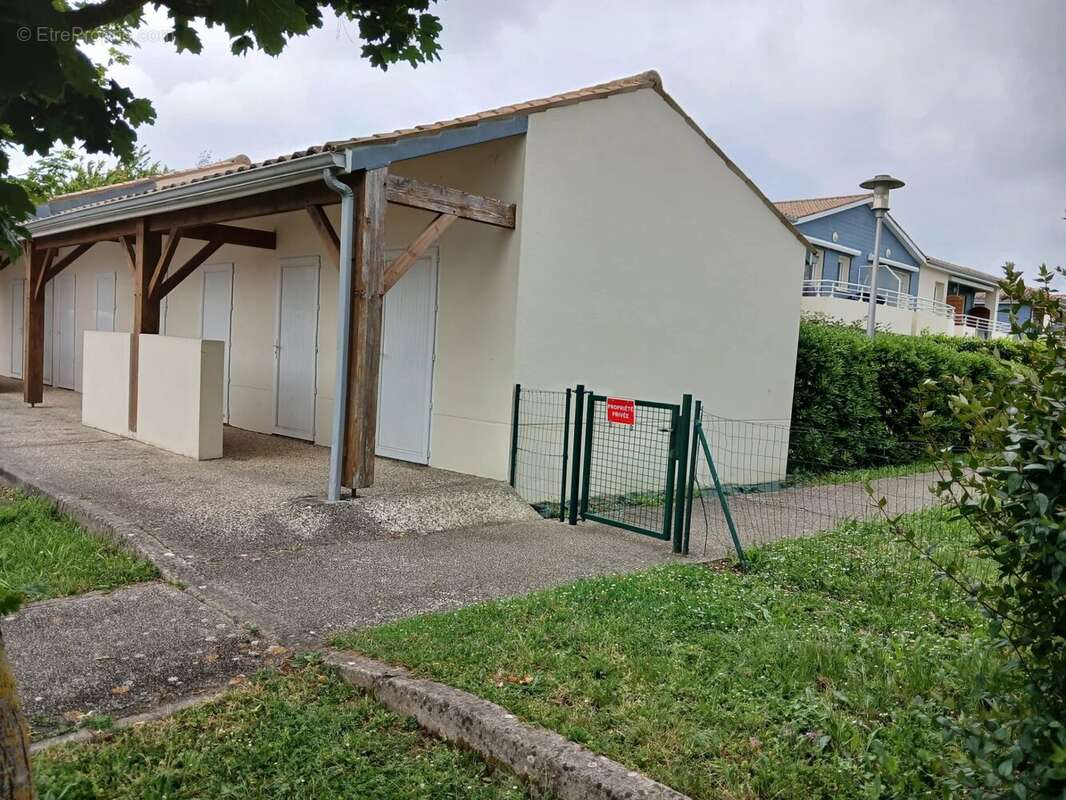 Appartement à CLAVETTE