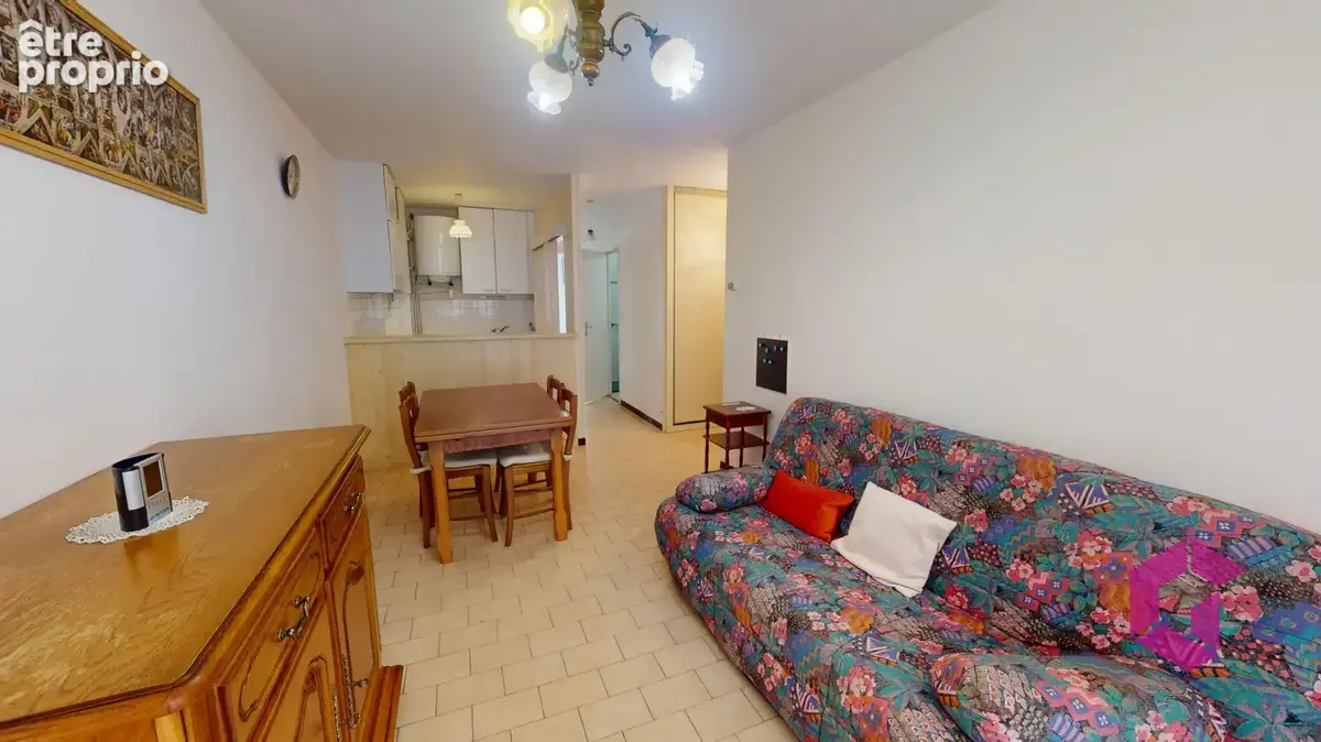 EXCLUSIVITÉ   PLEIN CENTRE, PLACE MICHELET, T2 au 2ème étage avec ascenseur, balcon, garage, et cave - photo 2