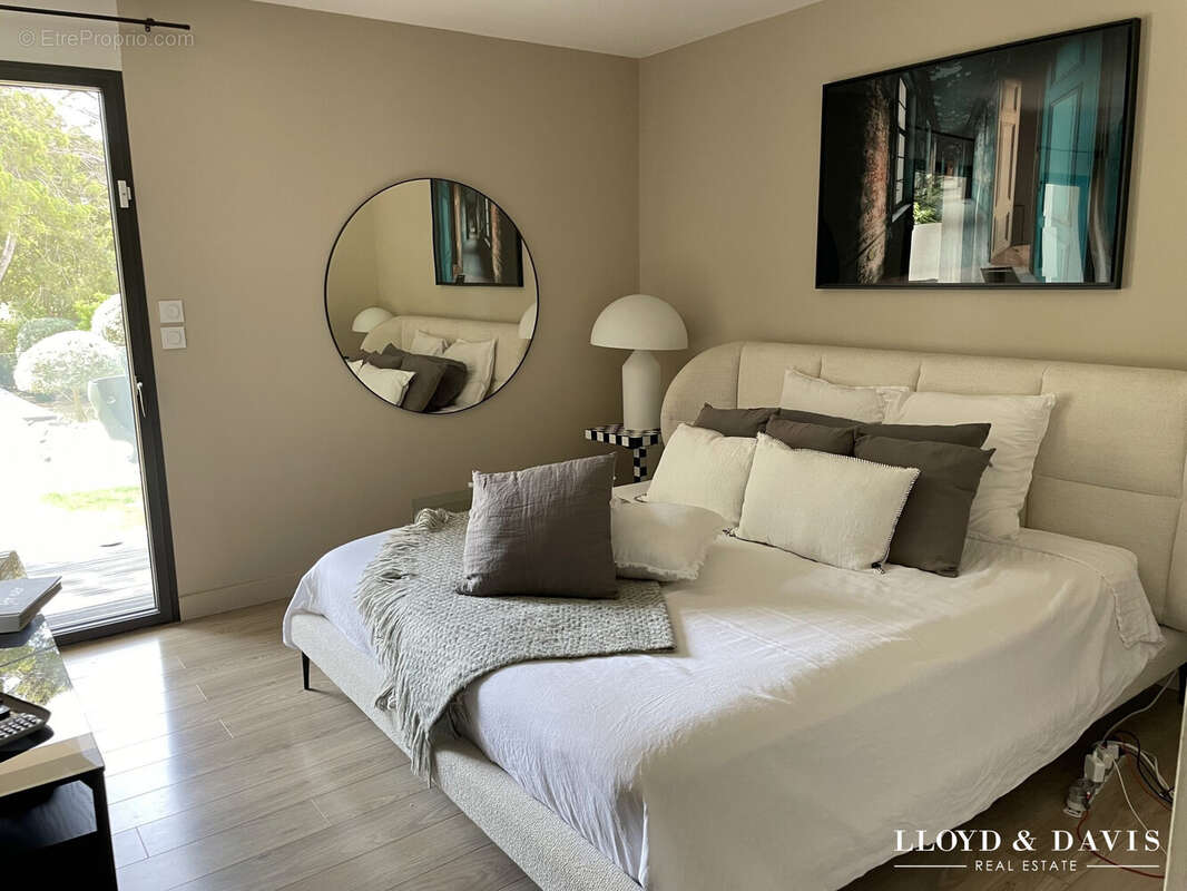SUITE PARENTALE AVEC EXTERIEUR - Maison à NIMES