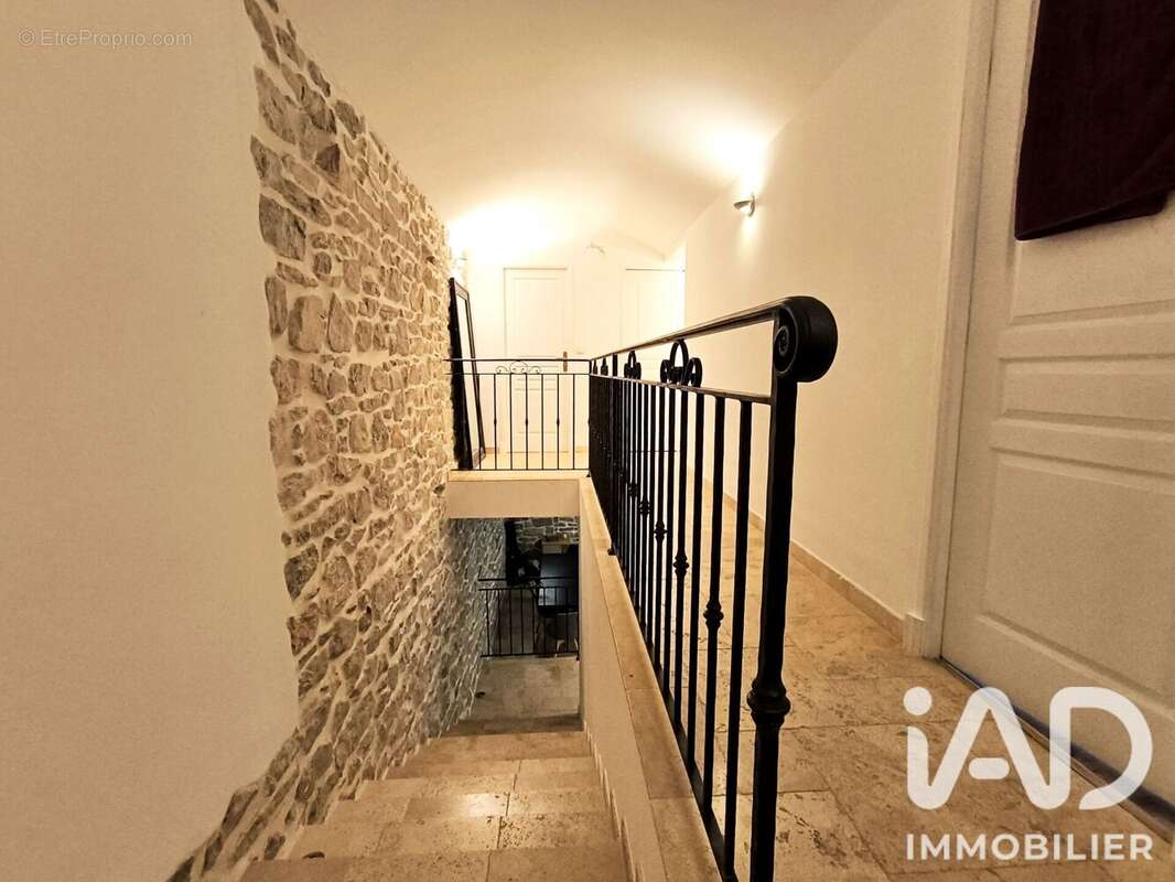 Maison 113 m² à La Motte  - photo 8