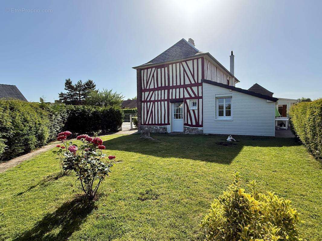 Maison à SAINT-PIERRE-DE-VARENGEVILLE