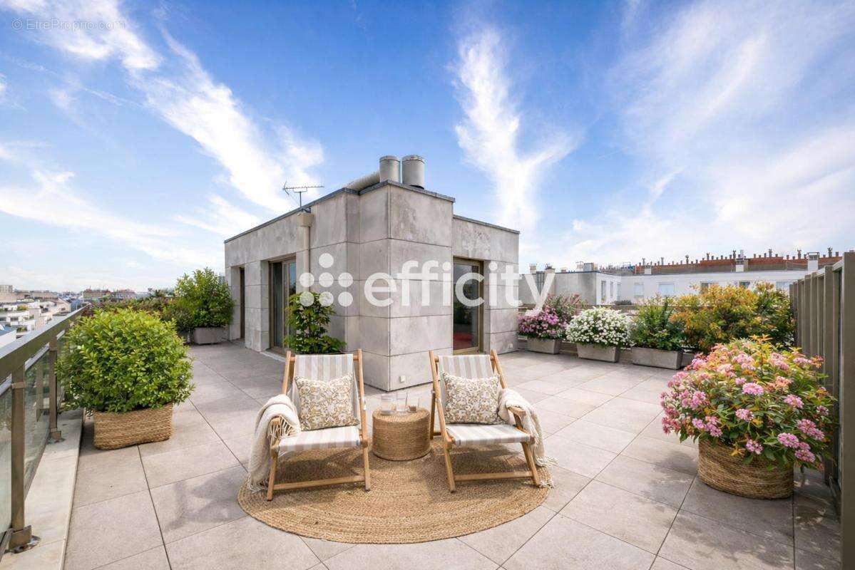 Appartement à LEVALLOIS-PERRET