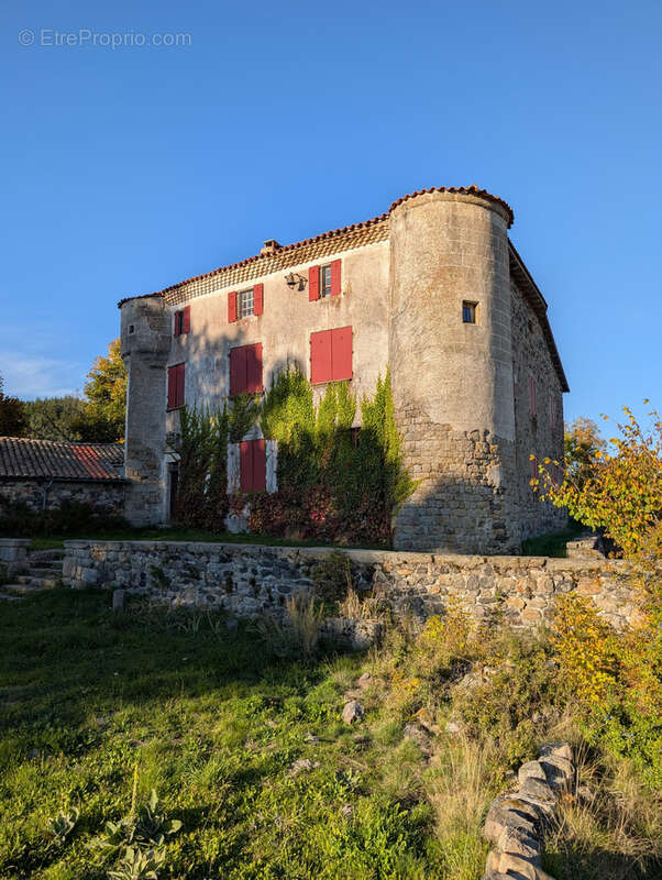 Maison à COUCOURON