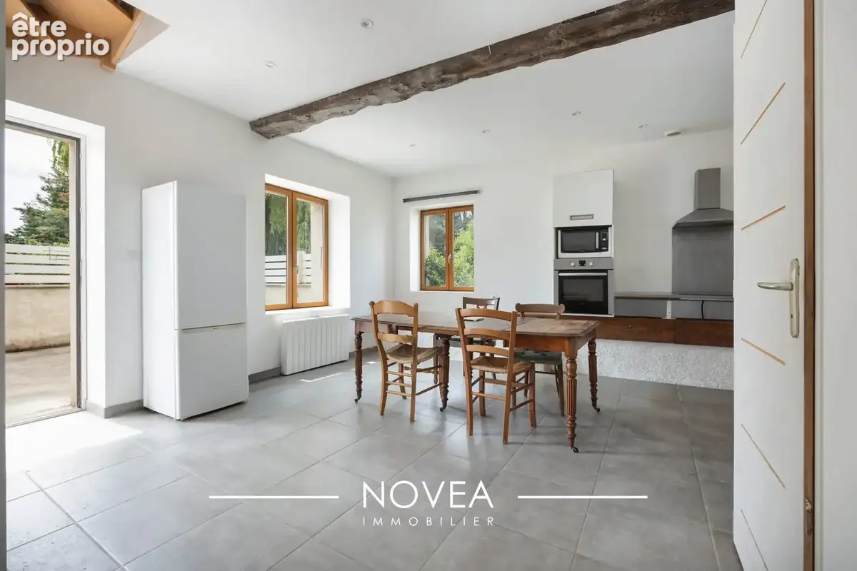 Maison 95 m² à Neuville-Sur-Saone  - photo 7
