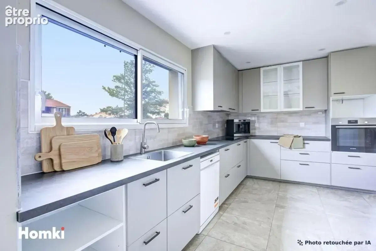 Maison/Villa T5 de 123 m² à Saint-Estève 66240 - photo 2