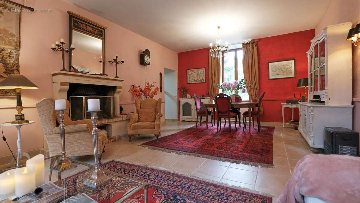 Maison à SAINT-FRANCHY