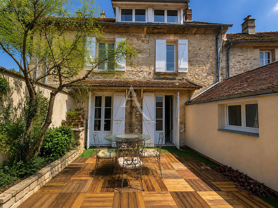 Maison à CHARS