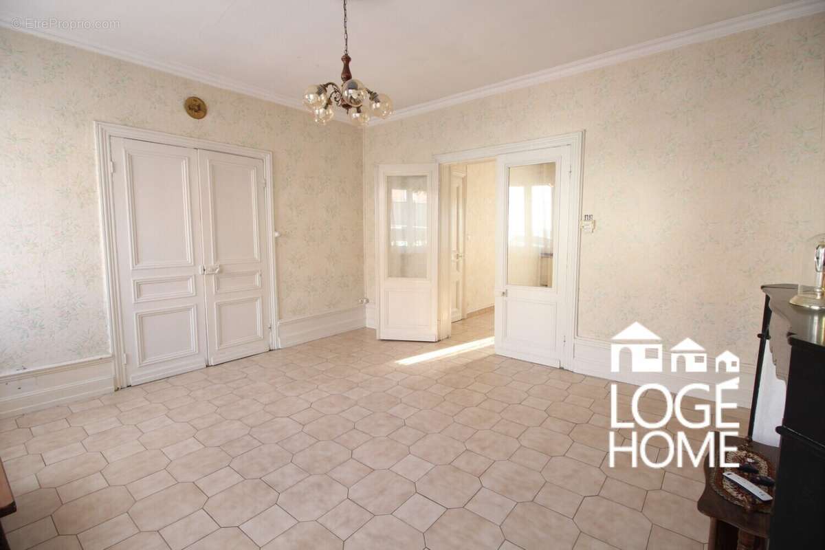 Maison à AUBERCHICOURT