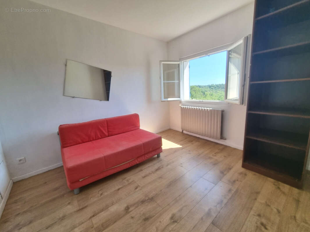 Maison à ARTIGNOSC-SUR-VERDON