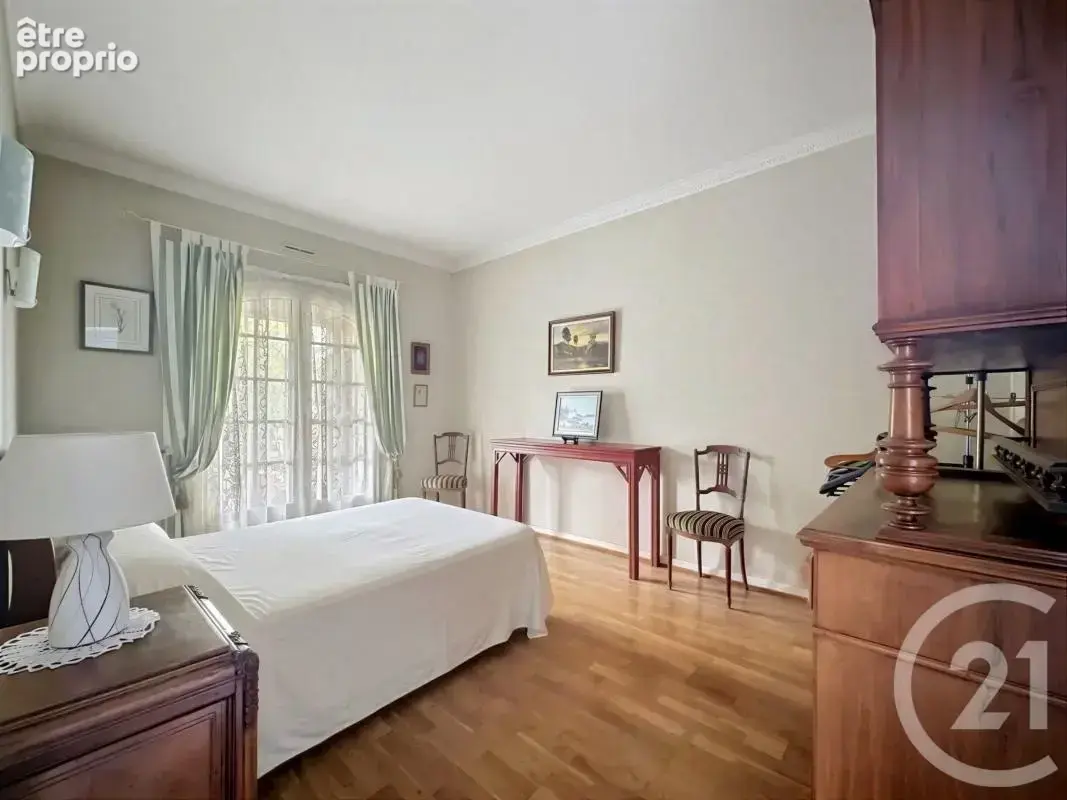 Maison 248 m² à Salaise-Sur-Sanne  - photo 12