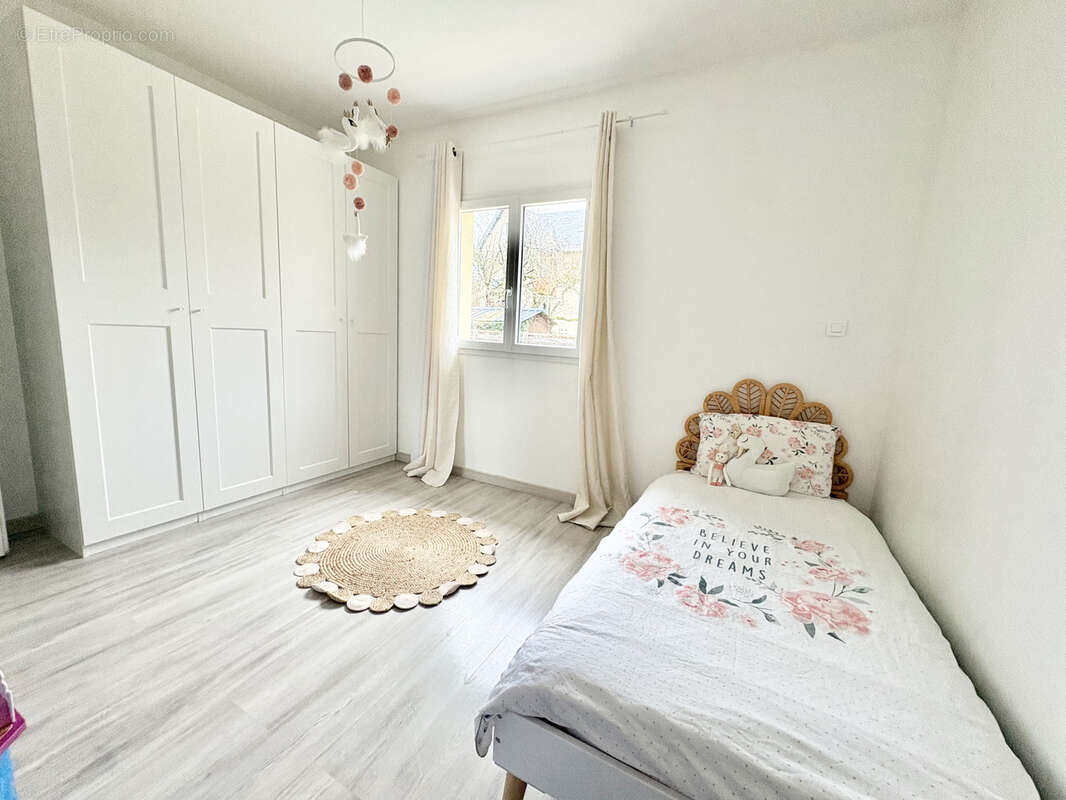 Maison à TERRASSON-LAVILLEDIEU