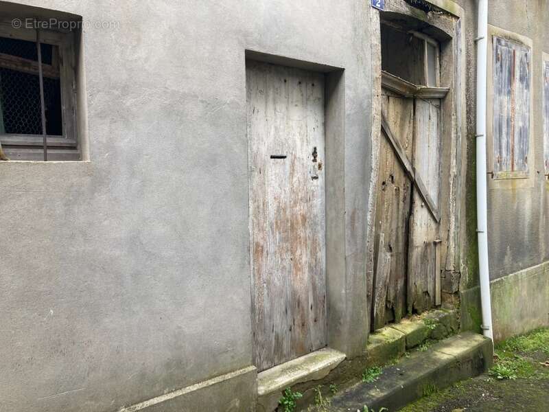 Maison à VIC-FEZENSAC