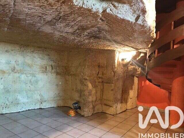 Maison 120 m² à Saint-Emilion  - photo 3