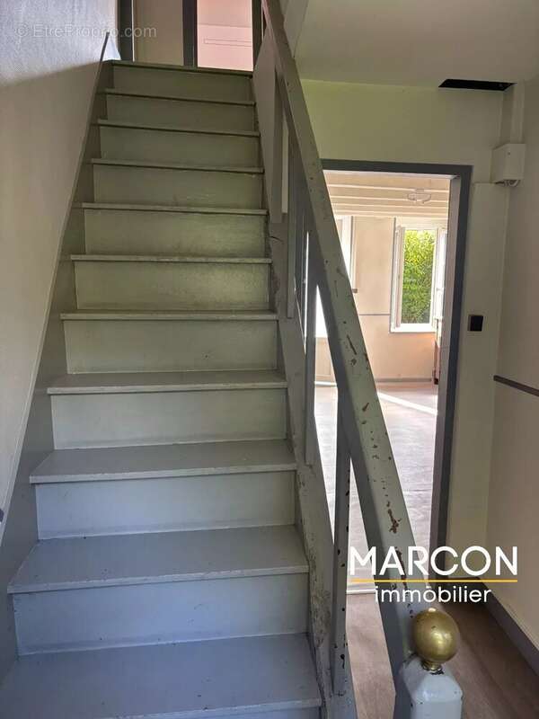 Maison à SAINT-PIERRE-DE-FURSAC