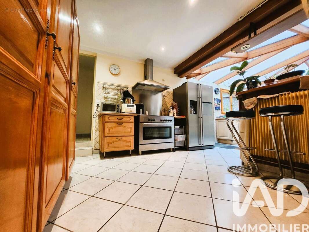 Photo 2 - Maison à SAINT-ARNOULT-EN-YVELINES