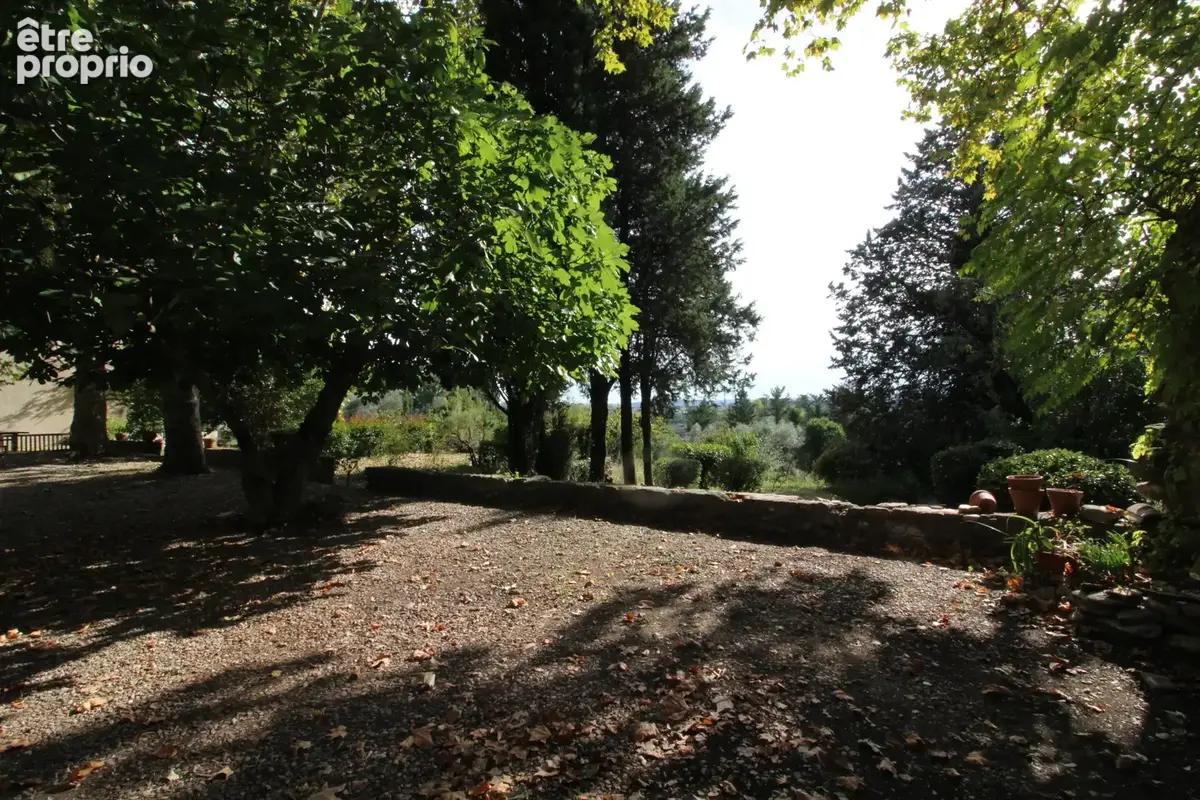 Mas 300 m2 sur 5 hectares. - photo 19