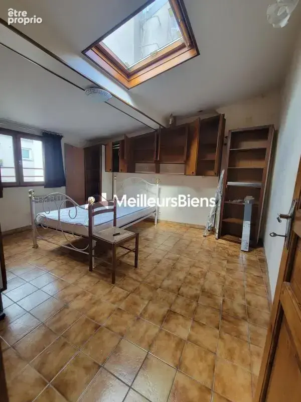 T1 de 24,35 m² au 5e étage à Paris 75003 avec cuisine séparée - photo 12