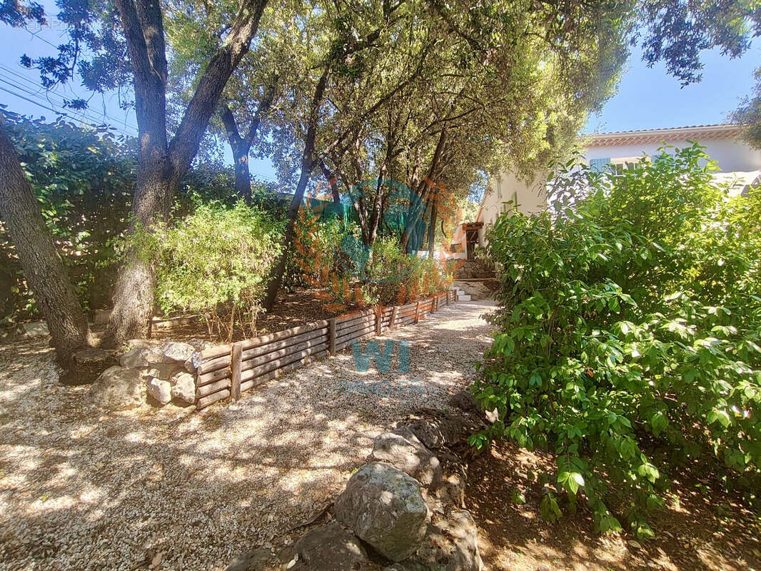 Maison à TARADEAU