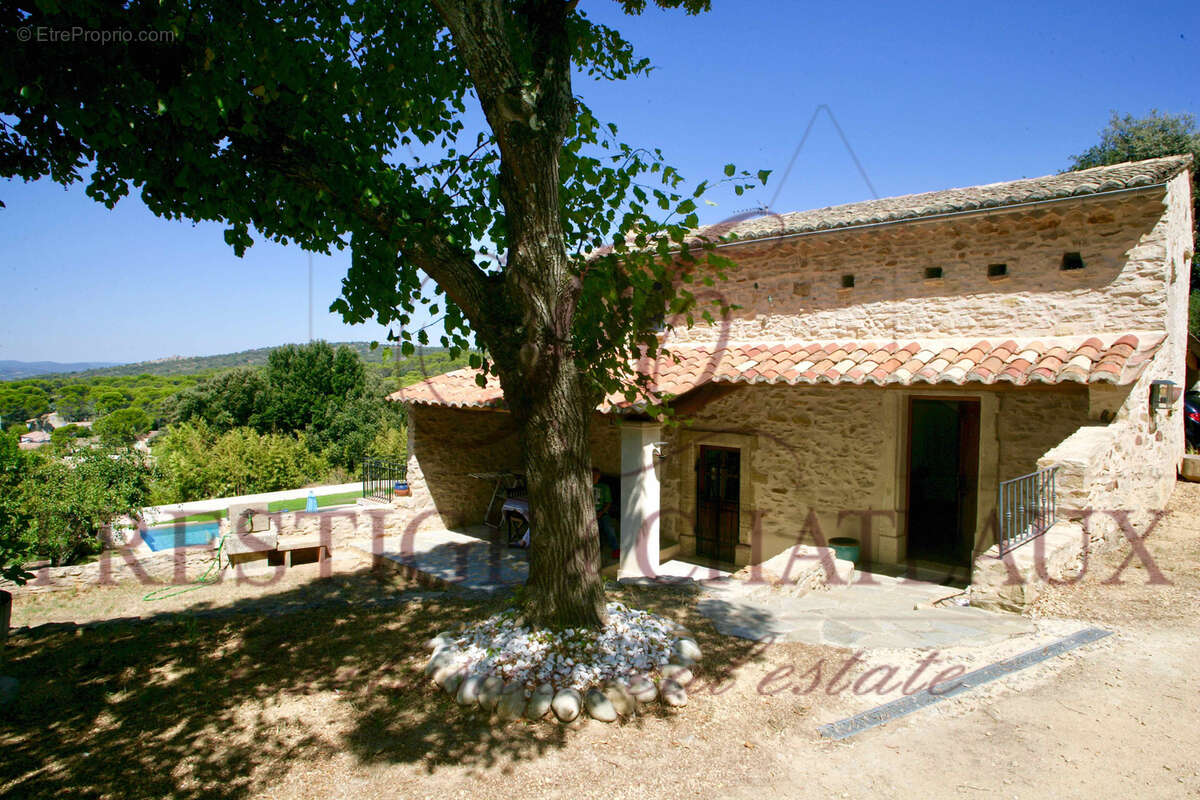 Maison à PIOLENC